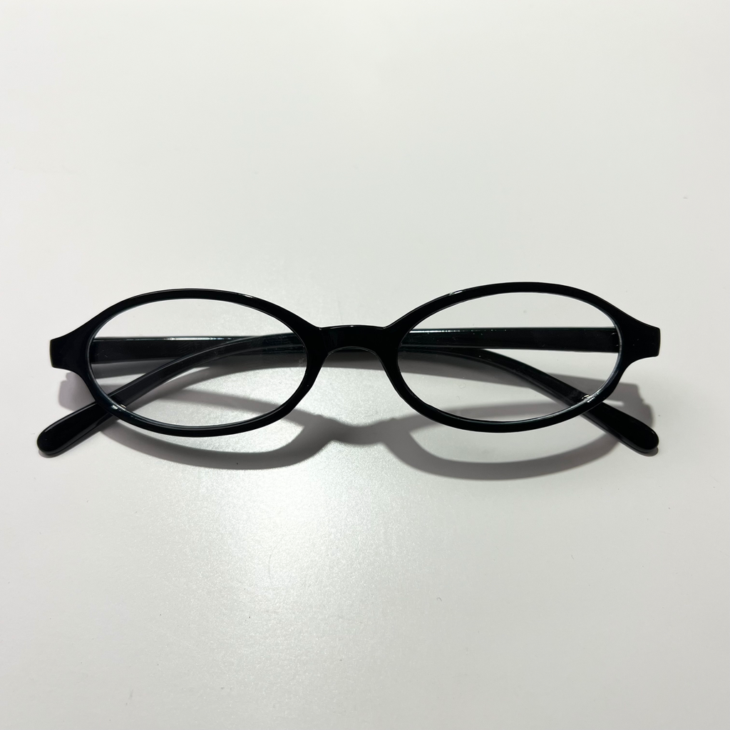 Occhiale Fashion Ovale alla moda - Accessorio Perfetto per completare i tuoi Outfit 